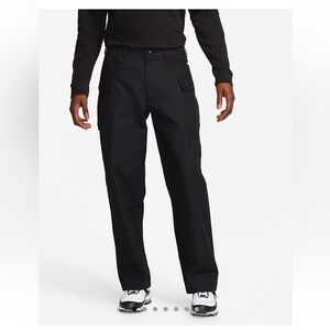 Mens cargo pants nike black, NWOT, waist 34,